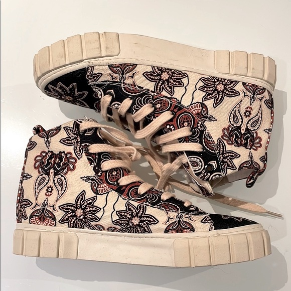 *NEW* FARM Rio Women's Sweet Mermaids Platform High-Top Sneakers - Picture 7 of 13